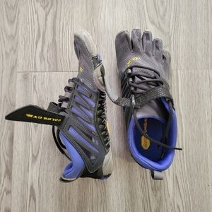 Vibram Gold's Gym V train Fivefinger training shoes